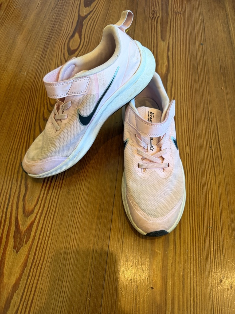 Nike Kids Light Pink Sneakers with Teal Swoosh